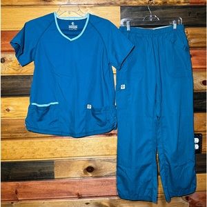 Do No Harm Caribbean Blue Scrub set size Medium